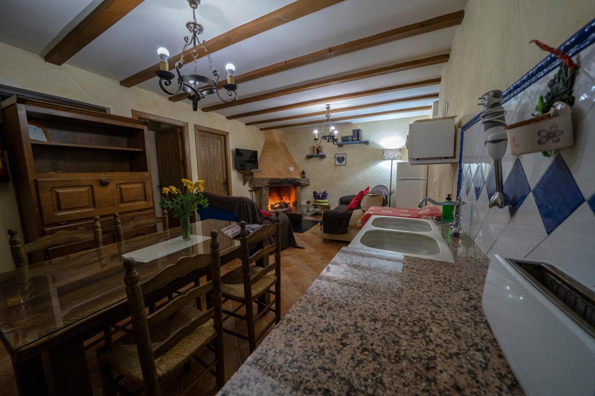 Reul Alto Cortijos Rurales Guest House Laroya Екстериор снимка